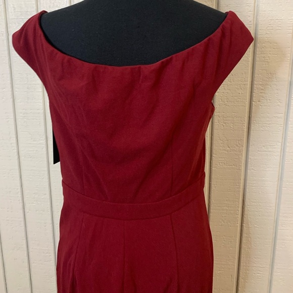 Lulu’s Mila Burgundy Ruffled Off The Shoulder Maxi Dress, size medium.  NWT. - Picture 6 of 9